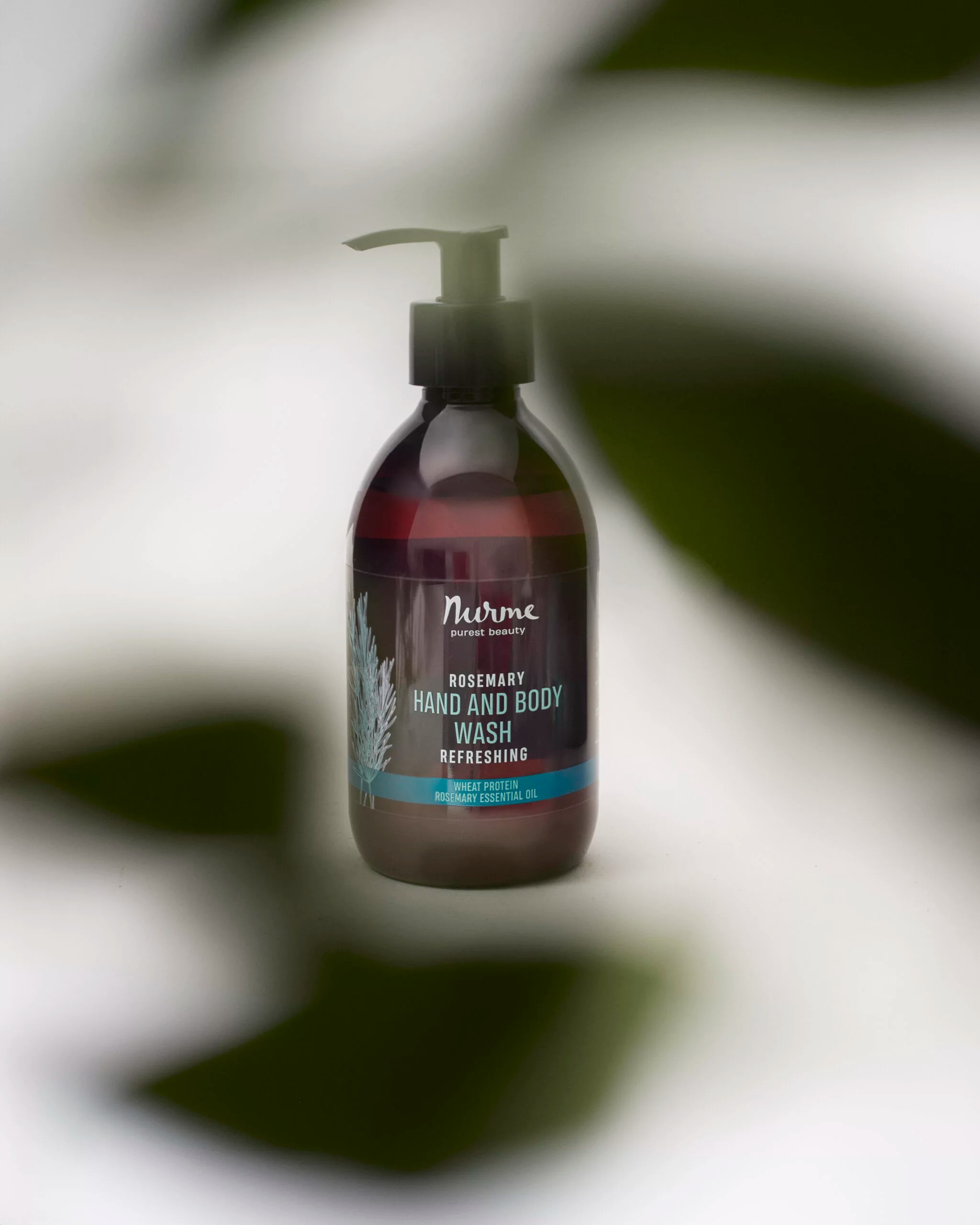Refreshing Rosemary Hand and Body Wash, 300 ml - Image 4